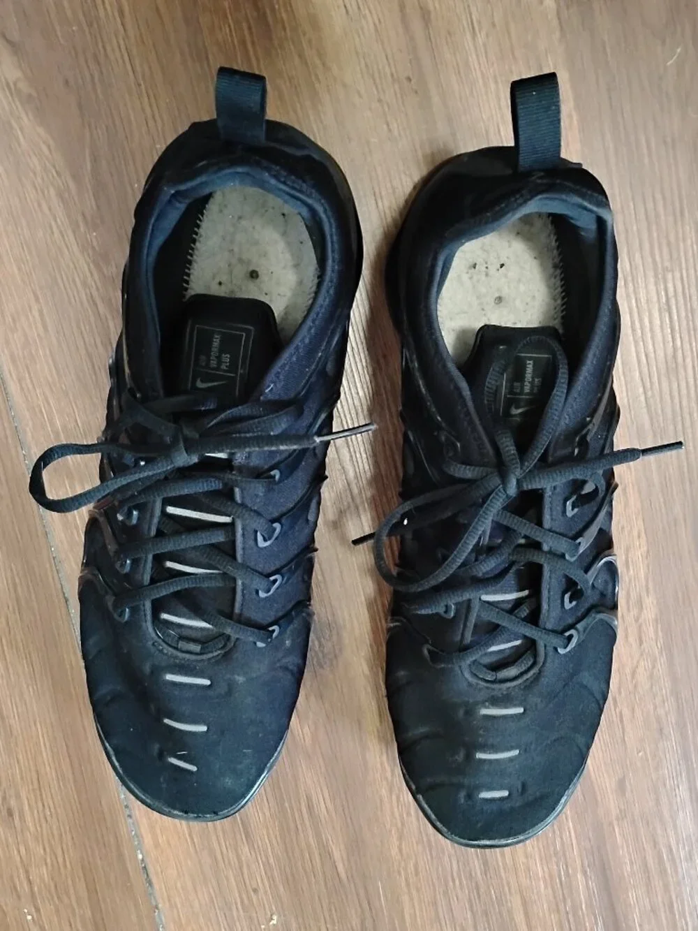 Nike Air VaporMax Plus Triple Black Athletic Shoes Sneakers